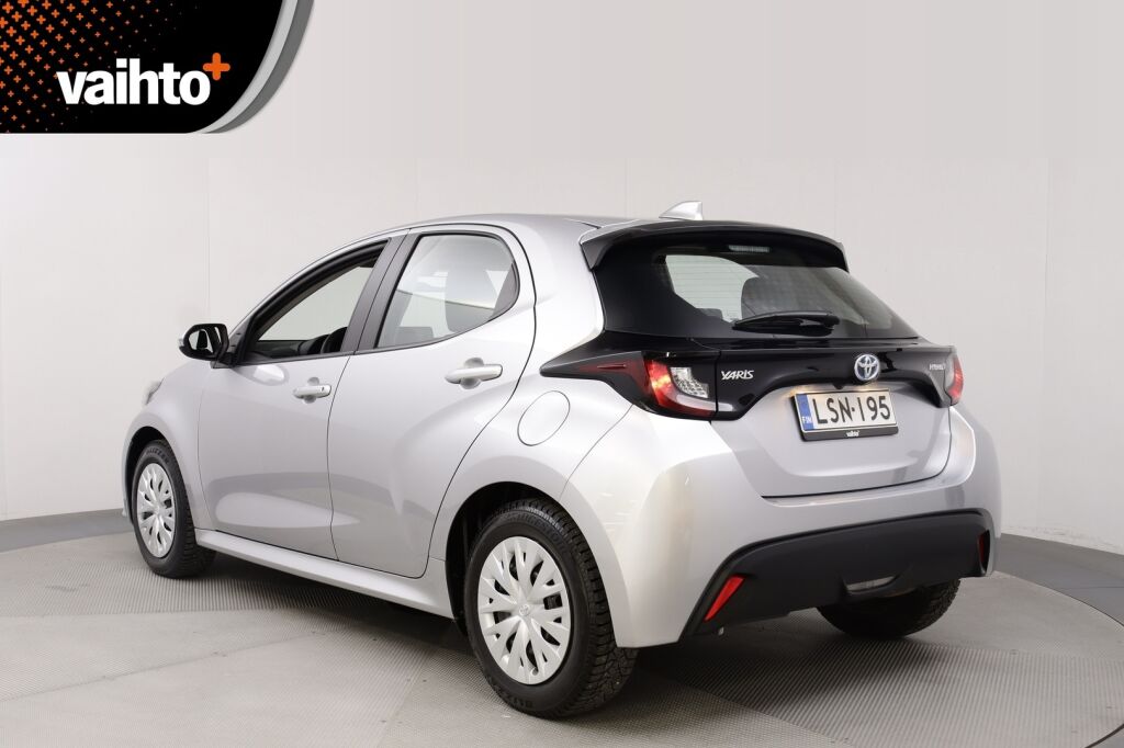 Toyota Yaris 2023 1,5 Hybrid Active / Adapt. vakkari / Suomiauto / Navi / Kaistavahti