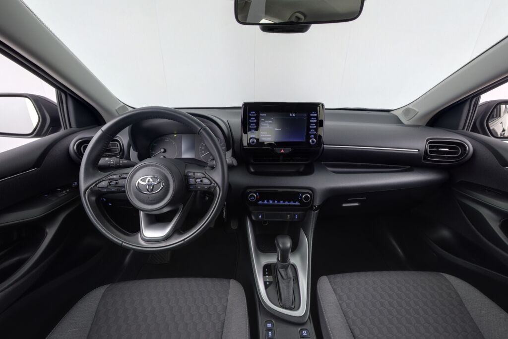 Toyota Yaris 2023 1,5 Hybrid Active / Relax-takuu / Peruutuskamera / 1.Omisteinen Suomi-auto / ALV-väh. kelp.