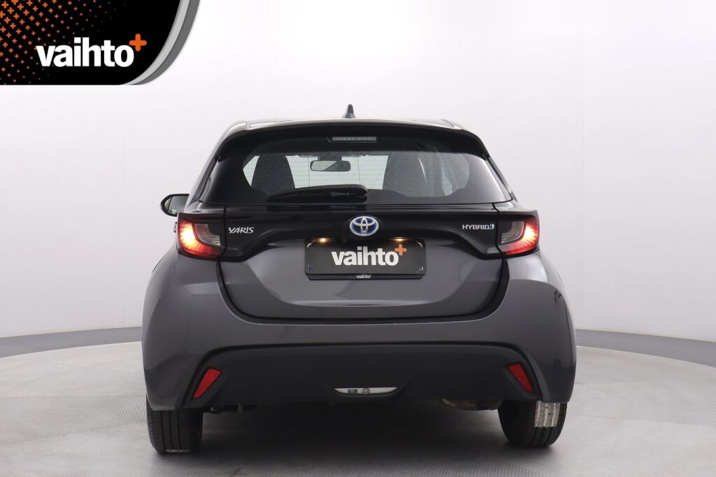 Toyota Yaris 2023 1,5 Hybrid Active / 1-Om. Suomiauto / ALV / ACC / P-Kamera / Lohkolämmitin
