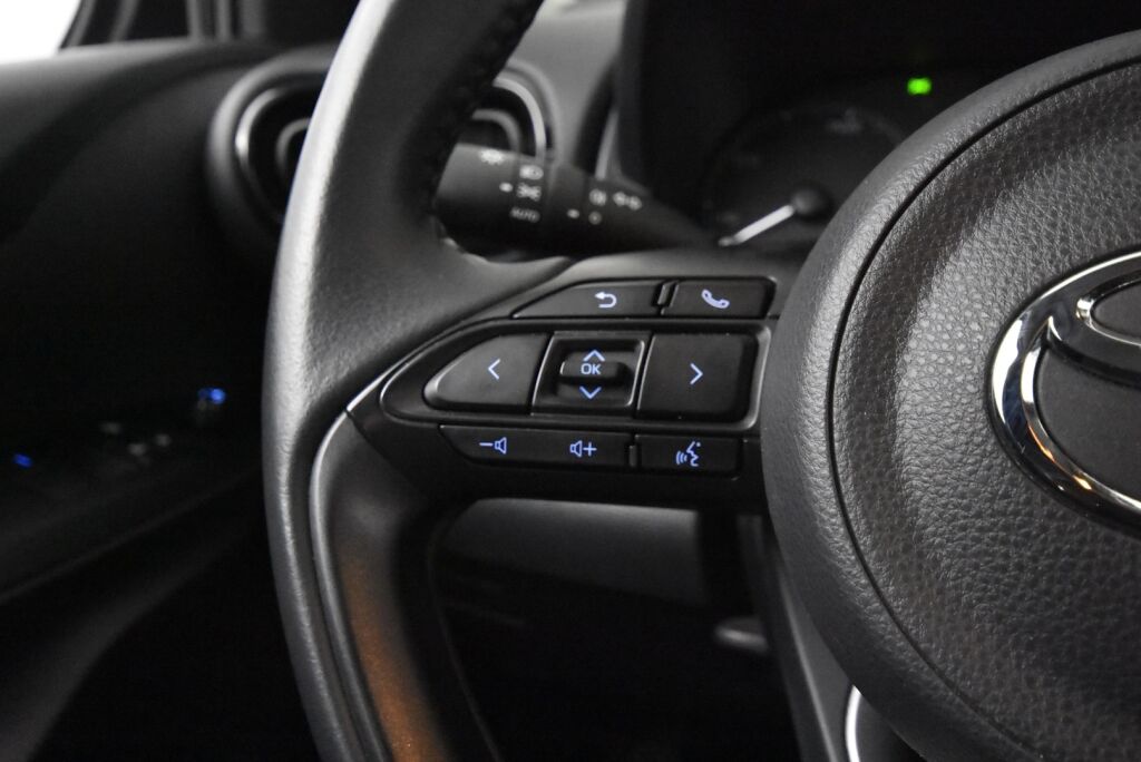 Toyota Yaris 2023 1,5 Hybrid Active / Vakionopeudensäädin / Kamera