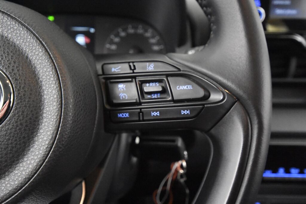 Toyota Yaris 2023 1,5 Hybrid Active / Vakionopeudensäädin / Kamera