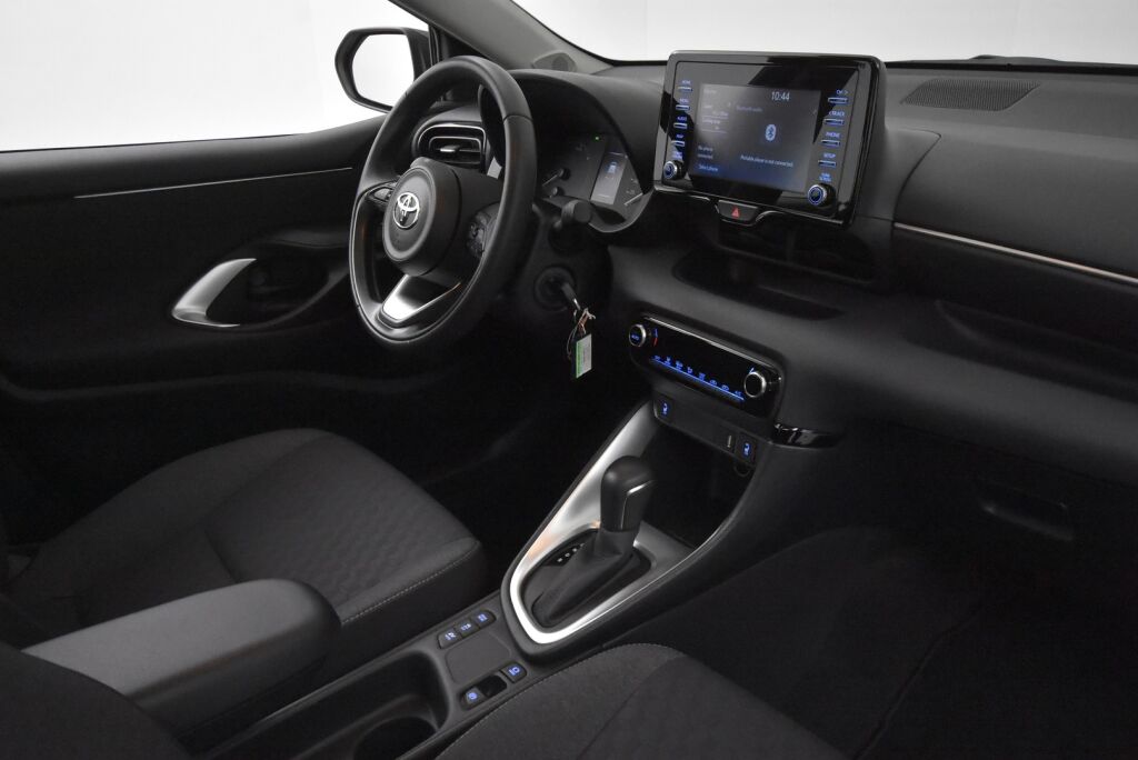Toyota Yaris 2023 1,5 Hybrid Active / Vakionopeudensäädin / Kamera