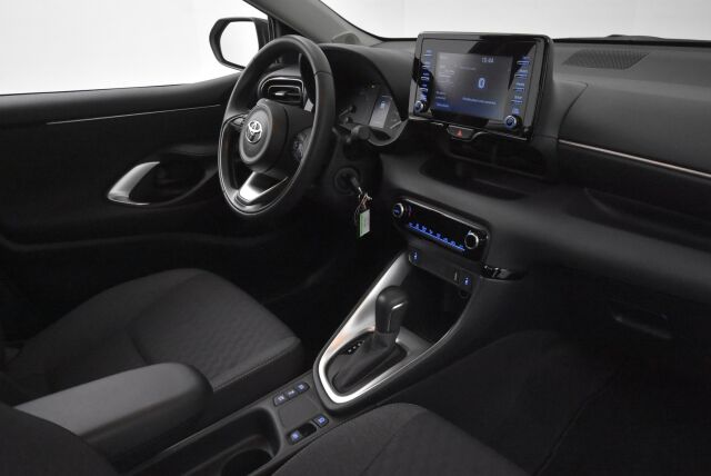 Toyota Yaris 2023 1,5 Hybrid Active / Vakionopeudensäädin / Kamera
