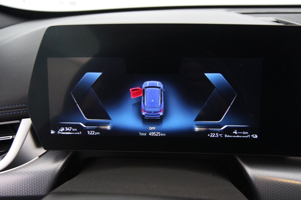 BMW X1 2023 U11 25e xDrive Charged Edition M Sport / Vetokoukku / Harman & Kardon / Led-ajovalot / Perutuuskamera