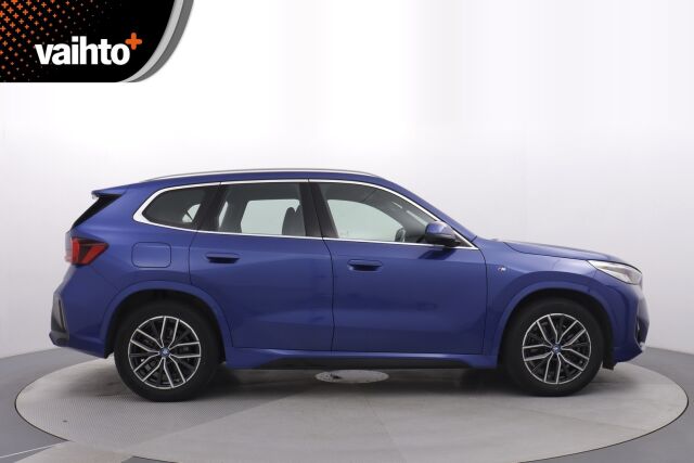 BMW X1 2023 U11 25e xDrive Charged Edition M Sport / Vetokoukku / Harman & Kardon / Led-ajovalot / Perutuuskamera