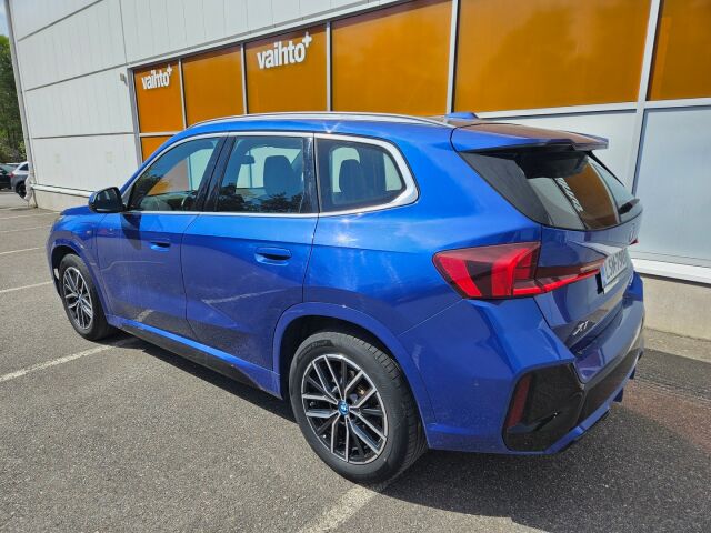 BMW X1 2023 U11 25e xDrive Charged Edition M Sport / Vetokoukku / Harman & Kardon / Led-ajovalot / Perutuuskamera
