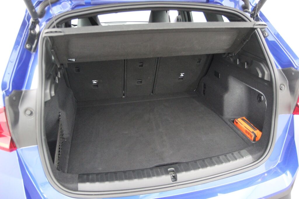 BMW X1 2023 U11 25e xDrive Charged Edition M Sport / Vetokoukku / Harman & Kardon / Led-ajovalot / Perutuuskamera
