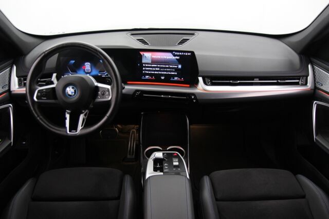 BMW X1 2023 U11 25e xDrive Charged Edition M Sport / Harman Kardon / Navi / Vetokoukku