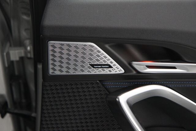 BMW X1 2023 U11 25e xDrive Charged Edition M Sport / Harman Kardon / Navi / Vetokoukku