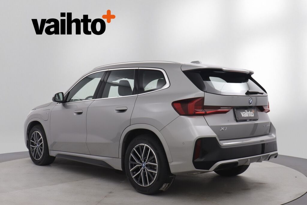 BMW X1 2023 U11 25e xDrive Charged Edition M Sport / Harman Kardon / Navi / Vetokoukku