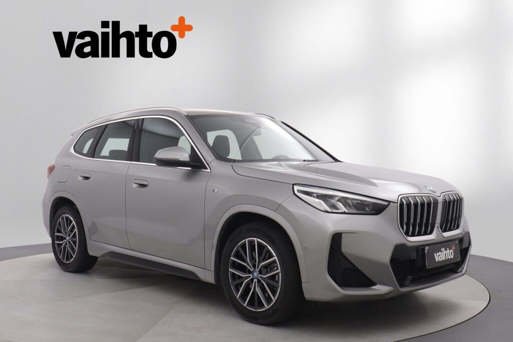 BMW X1 2023 U11 25e xDrive Charged Edition M Sport / Harman Kardon / Navi / Vetokoukku