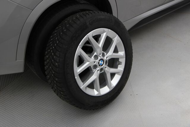 BMW X1 2023 U11 25e xDrive Charged Edition M Sport / Harman Kardon / Navi / Vetokoukku