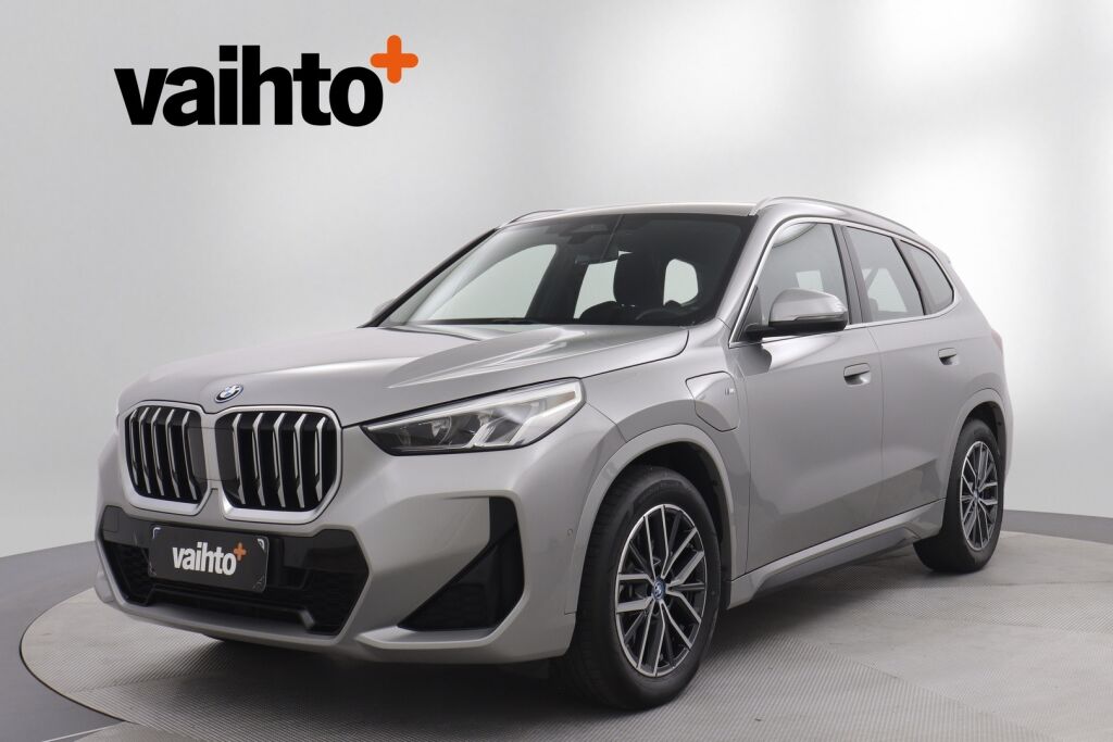 BMW X1 2023 U11 25e xDrive Charged Edition M Sport / Harman Kardon / Navi / Vetokoukku