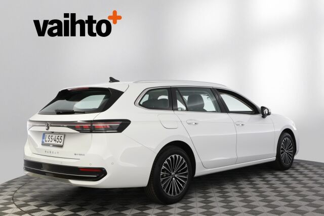Volkswagen Passat 2025 Variant Elegance Business eHybrid 200 kW DSG-automaatti / Hierovat penkit/ Tehdaskoukku/ Adaptiivinen vakionopeussäädin/ Matrix