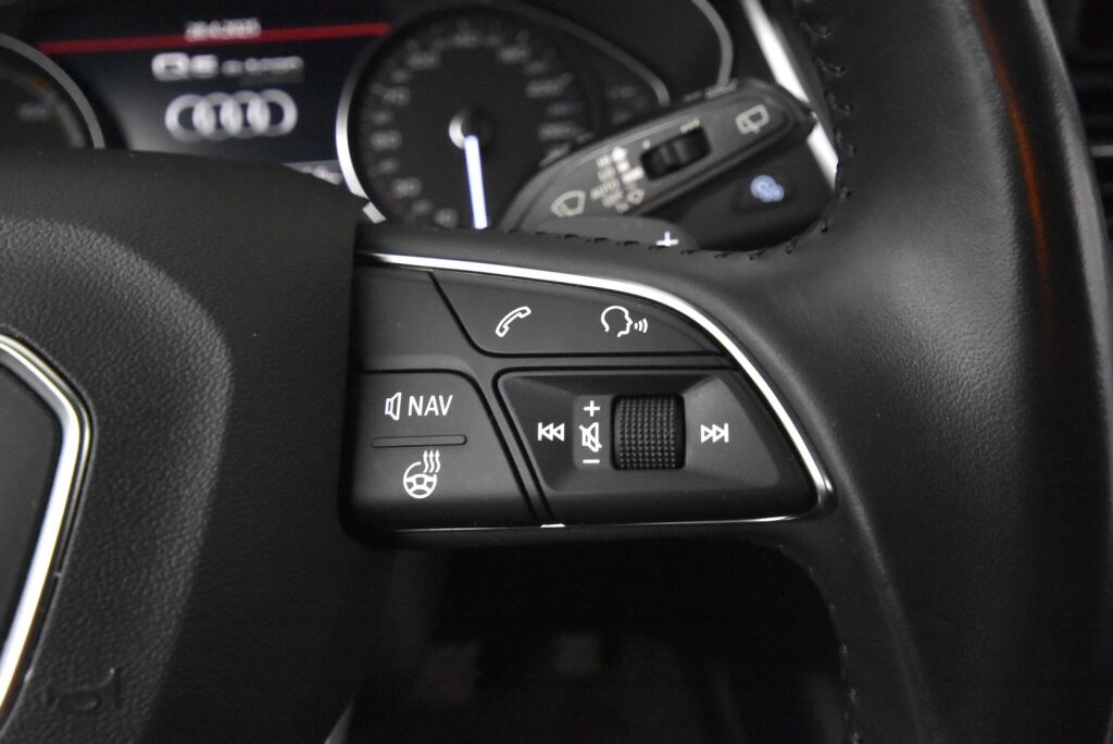 Audi Q5 2020 50 TFSI e 220 kW quattro / Led-ajovalot / Vetokoukku / Urheiluistuimet