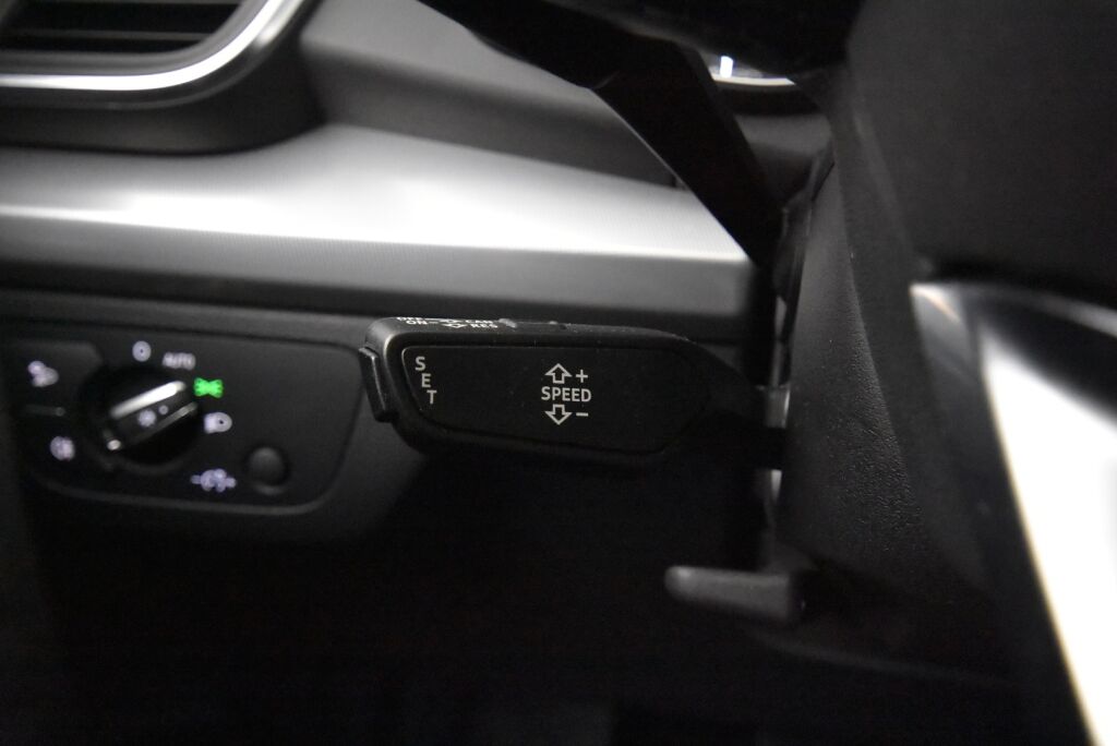 Audi Q5 2020 50 TFSI e 220 kW quattro / Led-ajovalot / Vetokoukku / Urheiluistuimet