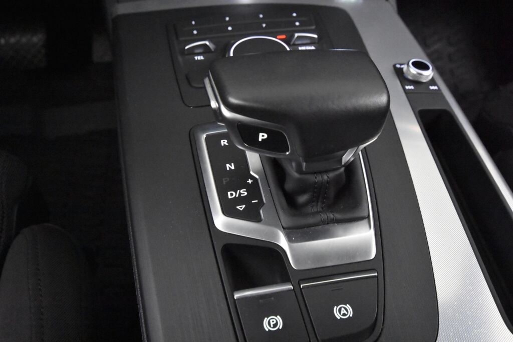 Audi Q5 2020 50 TFSI e 220 kW quattro / Led-ajovalot / Vetokoukku / Urheiluistuimet