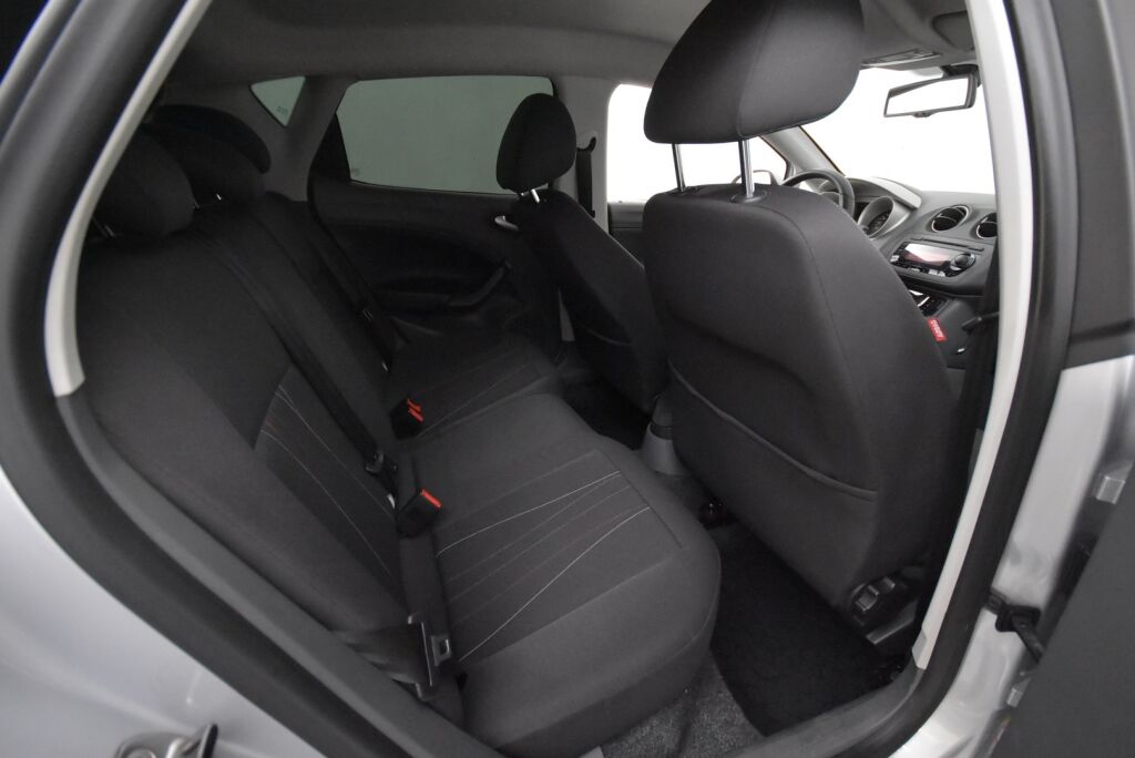 Seat Ibiza 2012 1,2 TSI Copa Plus DSG / Webasto / Tutkat / Vakionopeudensäädin / Katsastettu 5/25