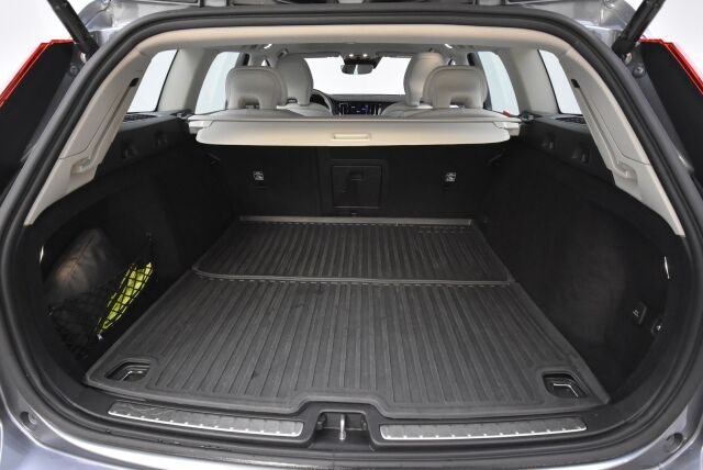 VOLVO V60 2021 T6 Recharge TwE AWD Inscription / Hieronta / ACC / Panoraama / Vetokoukku / Huippuvarusteilla - RAHOITUS TÄHÄN AUTOON VAIN 3.99% - 