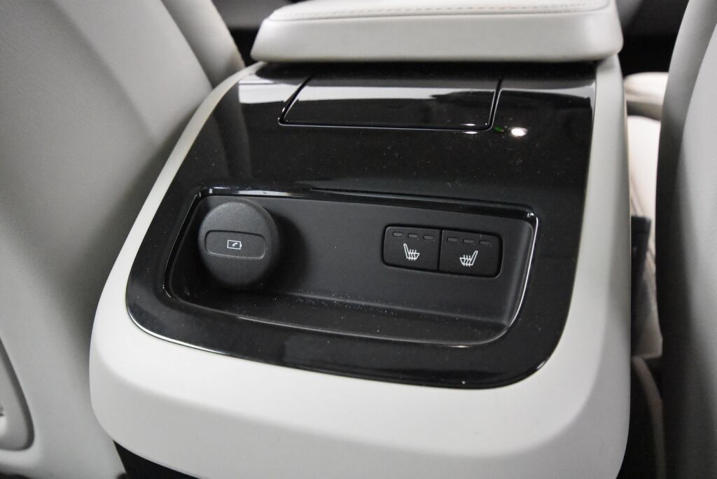VOLVO V60 2021 T6 Recharge TwE AWD Inscription / Hieronta / ACC / Panoraama / Vetokoukku / Huippuvarusteilla - RAHOITUS TÄHÄN AUTOON VAIN 3.99% - 