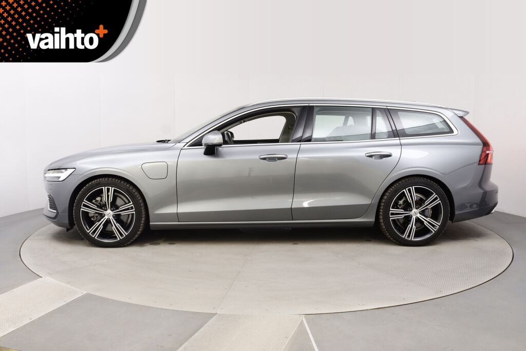 VOLVO V60 2021 T6 Recharge TwE AWD Inscription / Hieronta / ACC / Panoraama / Vetokoukku / Huippuvarusteilla - RAHOITUS TÄHÄN AUTOON VAIN 3.99% - 