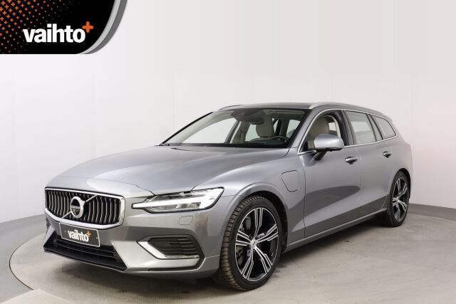 VOLVO V60 2021