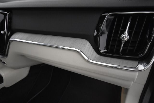 VOLVO V60 2021 T6 Recharge TwE AWD Inscription / Hieronta / ACC / Panoraama / Vetokoukku / Huippuvarusteilla - RAHOITUS TÄHÄN AUTOON VAIN 3.99% - 