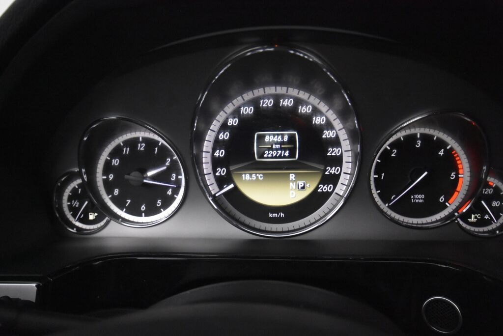 Mercedes-Benz E 2012 200 CDI BE A Premium Business / Webasto / ILS valot / Suomi-auto
