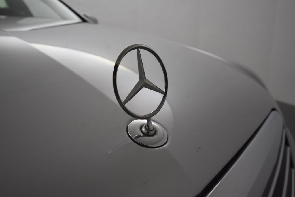 Mercedes-Benz E 2012 200 CDI BE A Premium Business / Webasto / ILS valot / Suomi-auto