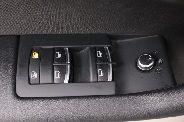 Audi A3 2012 Sportback Attraction S line Business Plus 1,4 TFSI 92 kW / SIISTI / Xenonit / Lohko.sisäp. / Aut.ilmastointi / Vakkari / Metalliväri