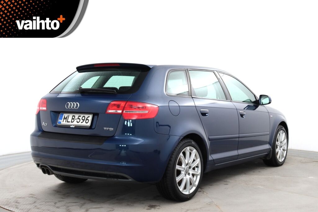 Audi A3 2012 Sportback Attraction S line Business Plus 1,4 TFSI 92 kW / SIISTI / Xenonit / Lohko.sisäp. / Aut.ilmastointi / Vakkari / Metalliväri