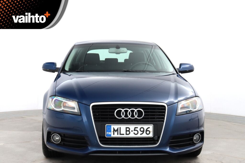 Audi A3 2012 Sportback Attraction S line Business Plus 1,4 TFSI 92 kW / SIISTI / Xenonit / Lohko.sisäp. / Aut.ilmastointi / Vakkari / Metalliväri