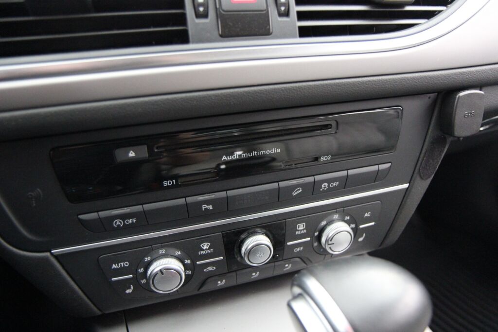 Audi A6 allroad quattro 2013 Business 3,0 V6 TDI 180 kW S tronic / Koukku / Webasto / Sähkökontti / Tutkat