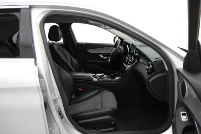 Mercedes-Benz C 2015 180 A Premium Business /