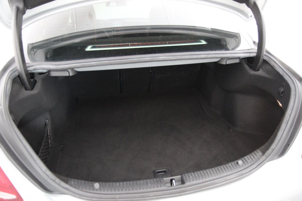 Mercedes-Benz C 2015 180 A Premium Business /