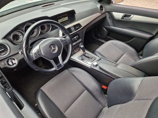 Mercedes-Benz C 2013 180 BE T Aut. Premium Business / AMG-styling / Vetokoukku / Navigointi