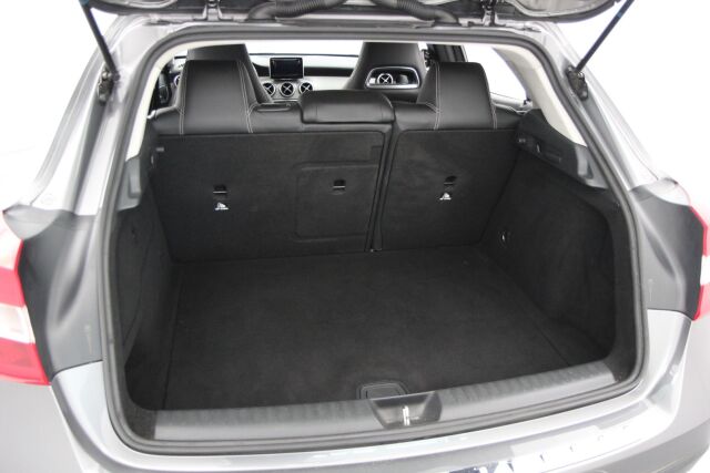 Mercedes-Benz GLA 2015 200 A / Osanahat / Kamera / Vakkari /