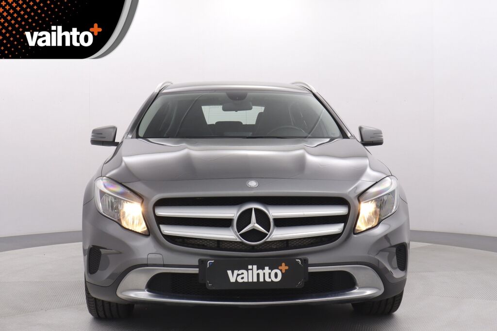 Mercedes-Benz GLA 2015 200 A / Osanahat / Kamera / Vakkari /