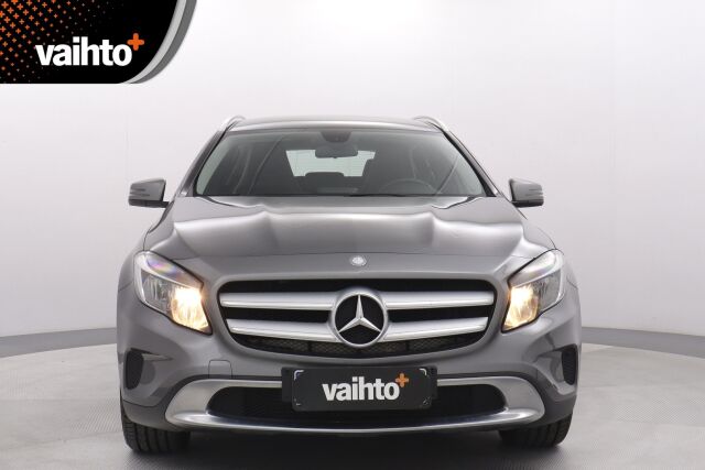 Mercedes-Benz GLA 2015 200 A / Osanahat / Kamera / Vakkari /