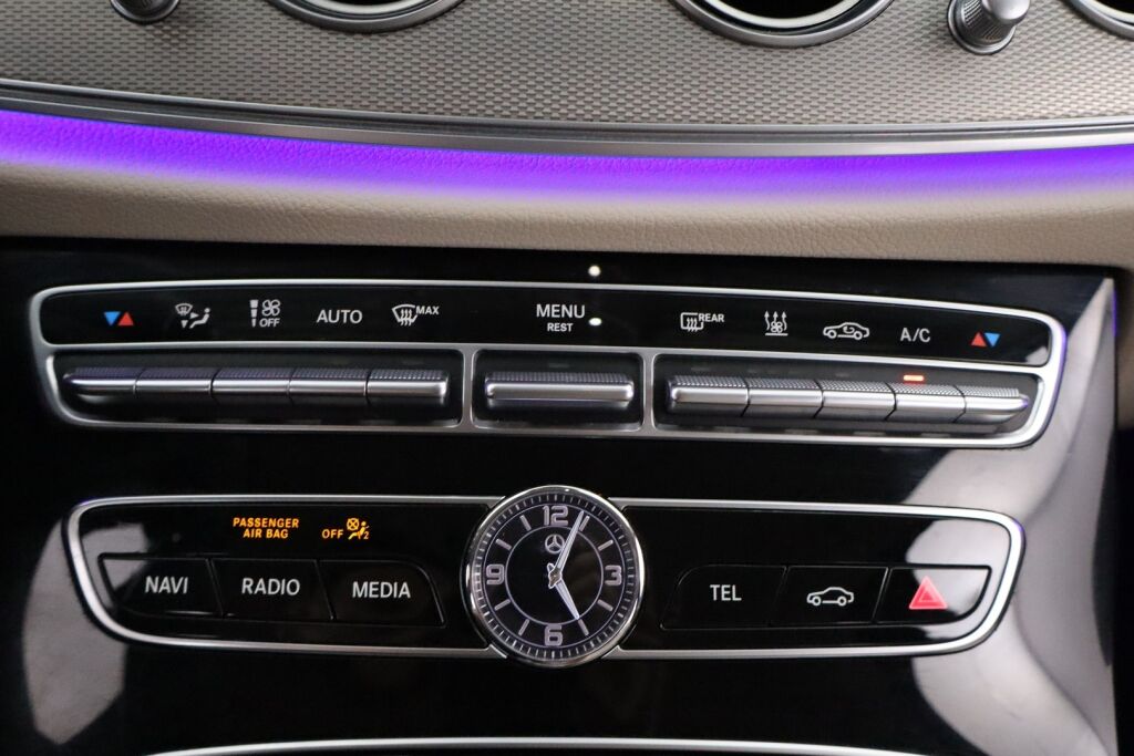 Mercedes-Benz E 2017 350 d A Business / Webasto / Adapt.vakkari / Ohjausavustin / BLIS / Multibeam / Navi / Nahkaverhoilu / Peruutuskamera