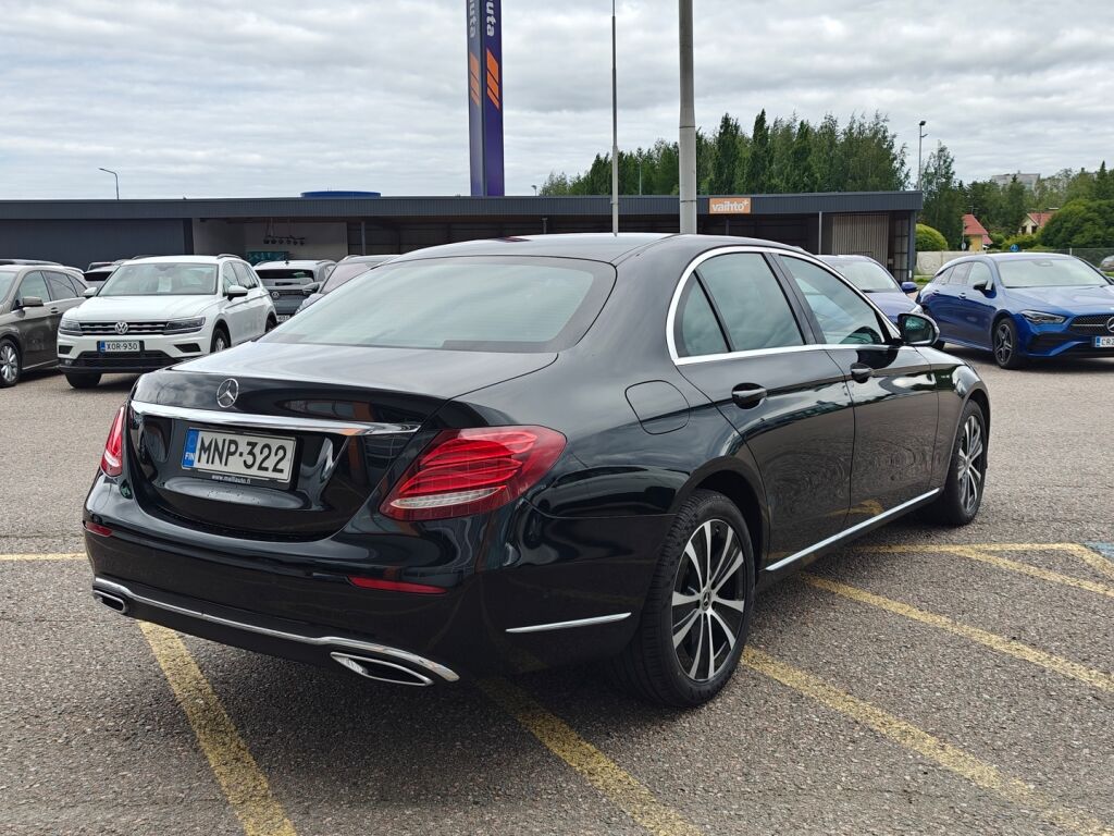 Mercedes-Benz E 2017 350 d A Business / Webasto / Adapt.vakkari / Ohjausavustin / BLIS / Multibeam / Navi / Nahkaverhoilu