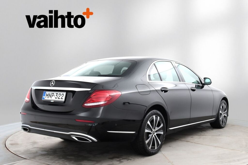 Mercedes-Benz E 2017 350 d A Business / Webasto / Adapt.vakkari / Ohjausavustin / BLIS / Multibeam / Navi / Nahkaverhoilu / Peruutuskamera