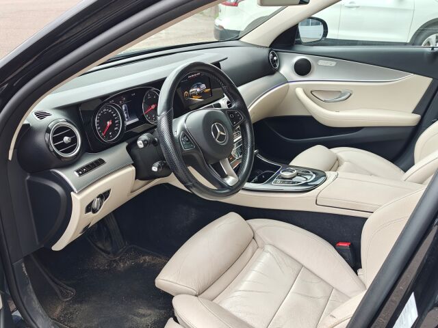 Mercedes-Benz E 2017 350 d A Business / Webasto / Adapt.vakkari / Ohjausavustin / BLIS / Multibeam / Navi / Nahkaverhoilu