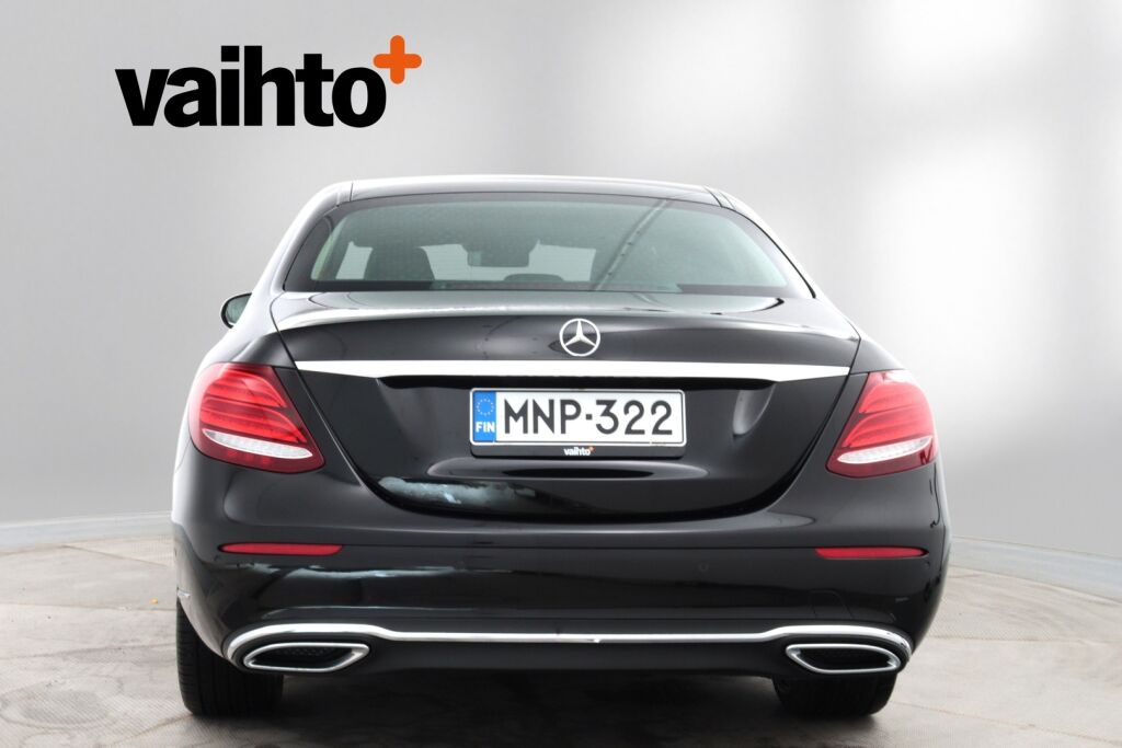 Mercedes-Benz E 2017 350 d A Business / Webasto / Adapt.vakkari / Ohjausavustin / BLIS / Multibeam / Navi / Nahkaverhoilu / Peruutuskamera
