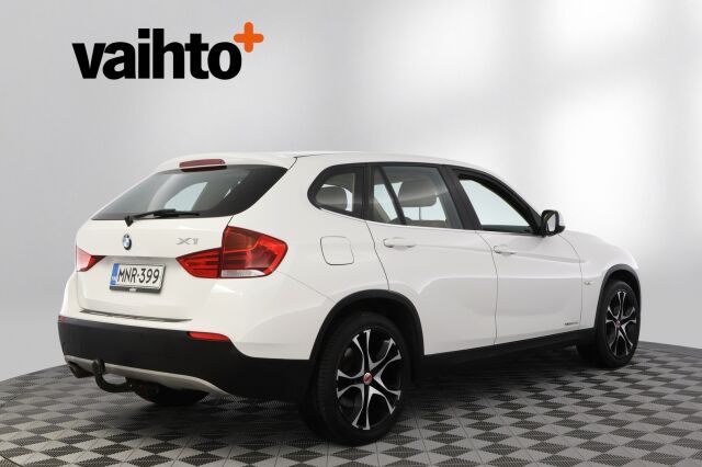 BMW X1 2010 xDrive 23D A E84 SAV / Nahkasisusta / Koukku / Uudet kesärenkaat / Uusi tuulilasi / Juuri huollettu