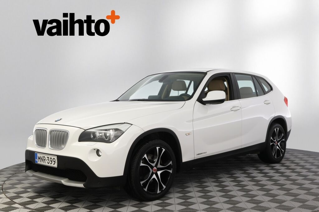 BMW X1 2010 xDrive 23D A E84 SAV / Nahkasisusta / Koukku / Uudet kesärenkaat / Uusi tuulilasi / Juuri huollettu