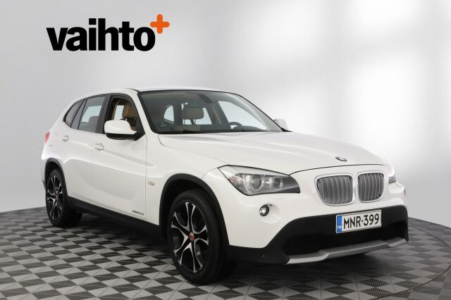 BMW X1 2010 xDrive 23D A E84 SAV / Nahkasisusta / Koukku / Uudet kesärenkaat / Uusi tuulilasi / Juuri huollettu