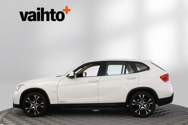 BMW X1 2010 xDrive 23D A E84 SAV / Nahkasisusta / Koukku / Uudet kesärenkaat / Uusi tuulilasi / Juuri huollettu