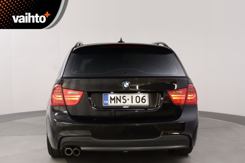 BMW 330 2009 A E91 Touring LCI M Sport / Panoraama / Nahkasisusta / Acc / Pro Navi / Individual Audio / Sähköpenkit / Hyvin huollettu
