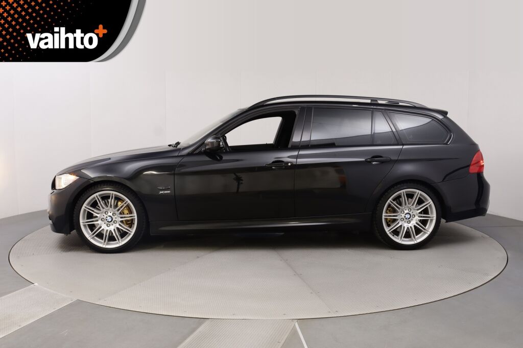 BMW 330 2009 A E91 Touring LCI M Sport / Panoraama / Nahkasisusta / Acc / Pro Navi / Individual Audio / Sähköpenkit / Hyvin huollettu